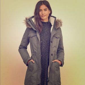 A&F Sherpa lined parka like new